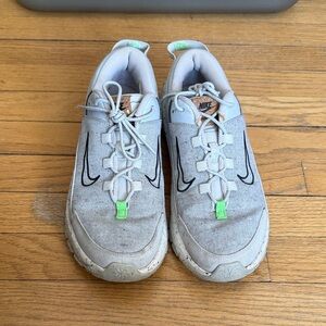 Nike Gray Sneakers with Green Accents
